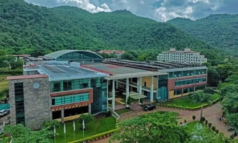 Universal Business School 2024-25